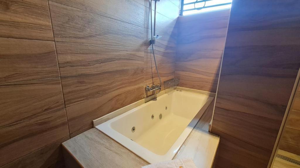 Gk Apartments Asaba Ngoại thất bức ảnh